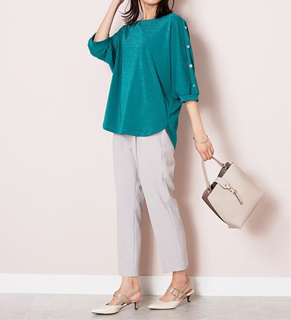 BELLUNA（ベルーナ）の「ラメ調肩ボタンデザインプルオーバー（カットソー）」｜詳細画像