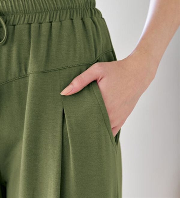 BELLUNA（ベルーナ）の「１本多役！リラックスジョガーパンツ（フルレングスパンツ）」｜詳細画像