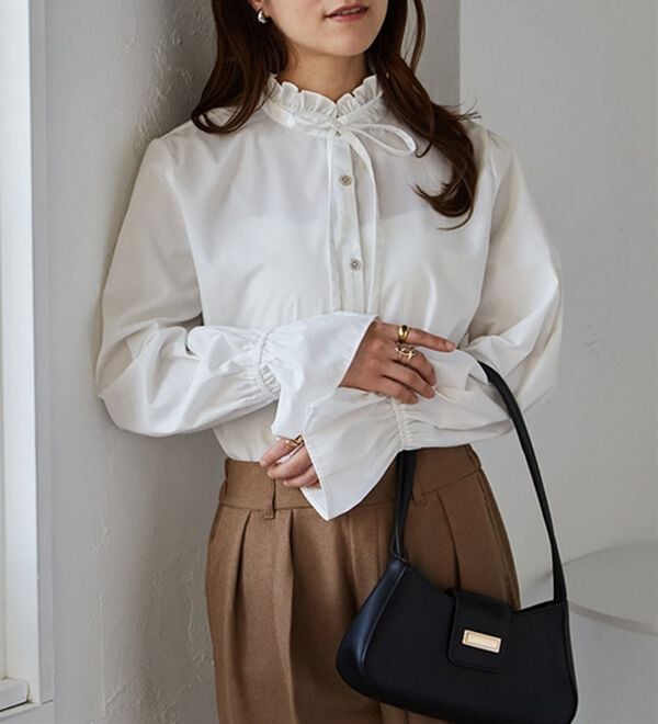 RANAN（ラナン）の「プチフリルリボン付きブラウス（ブラウス）」｜詳細画像