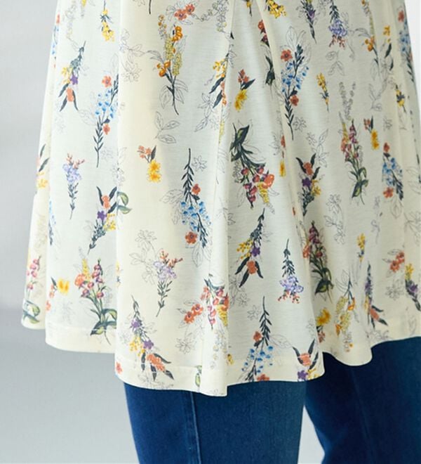 BELLUNA（ベルーナ）の「冷感フレアーシルエットプリントチュニック（チュニック）」｜詳細画像