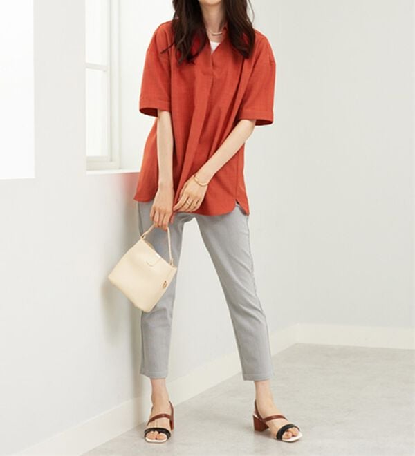 BELLUNA（ベルーナ）の「麻調素材スキッパーブラウス（ブラウス）」｜詳細画像