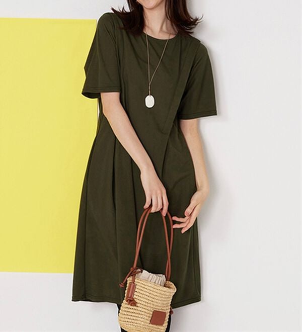 BELLUNA（ベルーナ）の「ヒンヤリ！タック使いかのこワンピース（カットソーワンピース）」｜詳細画像