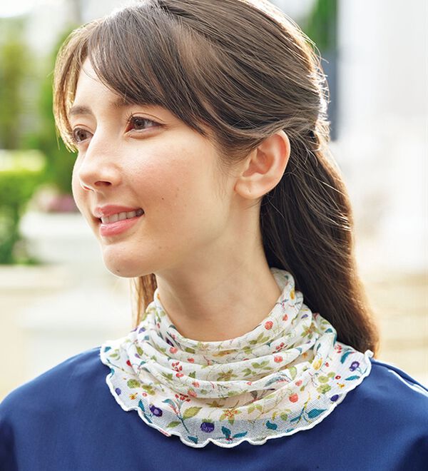 BELLUNA（ベルーナ）の「シルク１００％やわらかネックカバー（ストール・スカーフ・マフラー）」｜詳細画像