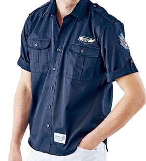 「＜ブルーインパルス＞日本製サファリシャツ（メンズシャツ）」｜ネイビー