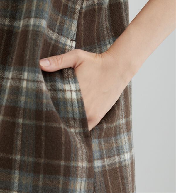 BELLUNA（ベルーナ）の「ポケット付！ふんわり起毛素材ジャンパースカート（ジャンパースカート）」｜詳細画像