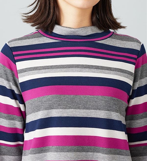 BELLUNA（ベルーナ）の「ふわふわ裏ファーハイネックプルオーバー（カットソー）」｜詳細画像