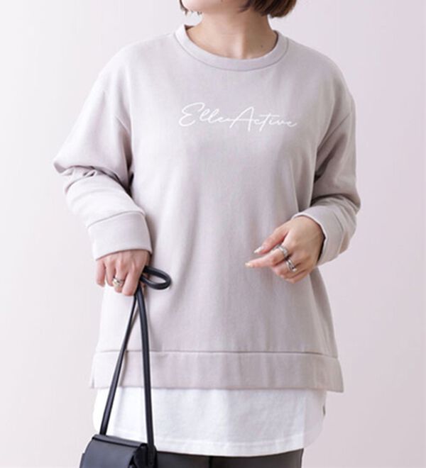 BELLUNA（ベルーナ）の「＜ＥＬＬＥ Ａｃｔｉｖｅ＞ロゴプリント重ね着風チュニック（チュニック）」｜グレージュ