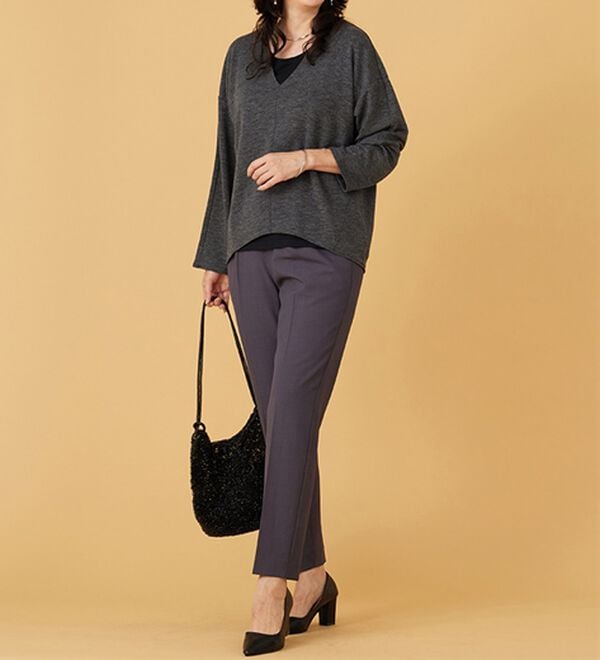 BELLUNA（ベルーナ）の「キレイ見えVネックプルオーバー（カットソー）」｜詳細画像