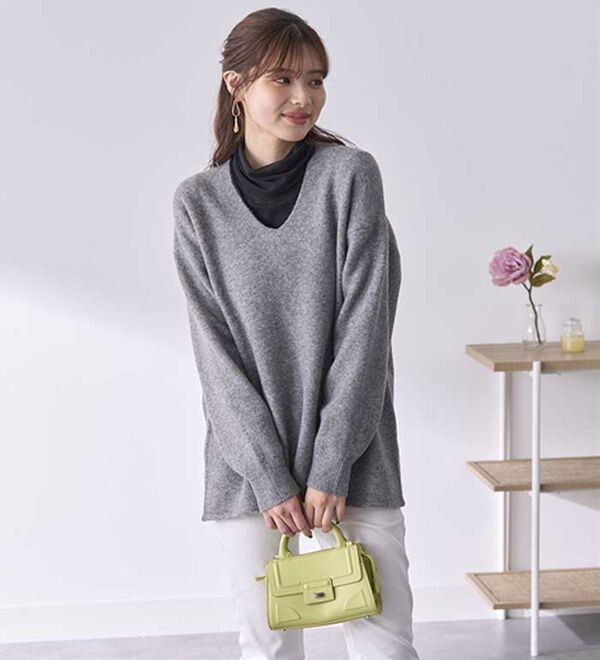 BELLUNA（ベルーナ）の「インナーに合わせるウール入りニットプルオーバー（ニット・セーター）」｜詳細画像