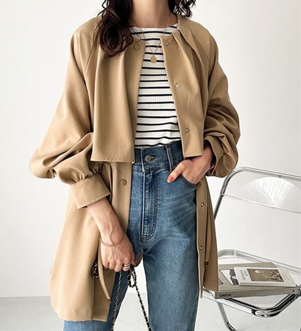 GeeRA（ジーラ）の「ケープデザインミドル丈マンパー（ブルゾン）」｜詳細画像