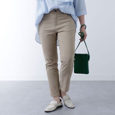 BELLUNA（ベルーナ）の「美脚ストレッチ麻入りアンクルパンツ（クロップドパンツ）」