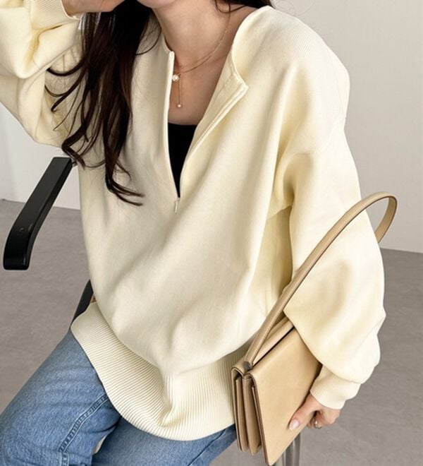 GeeRA（ジーラ）の「ハーフジップニットプルオーバー（ニット・セーター）」｜詳細画像