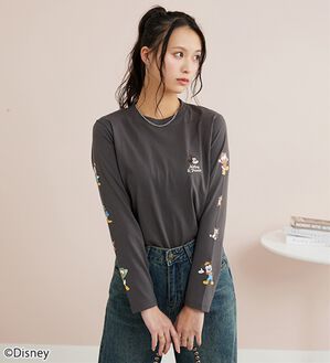 BELLUNA（ベルーナ）の「＜Ｄｉｓｎｅｙ＞【ミッキー＆フレンズ】袖プリント長袖Tシャツ（Tシャツ）」｜スミクロ