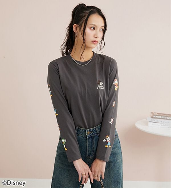 BELLUNA（ベルーナ）の「＜Ｄｉｓｎｅｙ＞【ミッキー＆フレンズ】袖プリント長袖Tシャツ（Tシャツ）」｜スミクロ