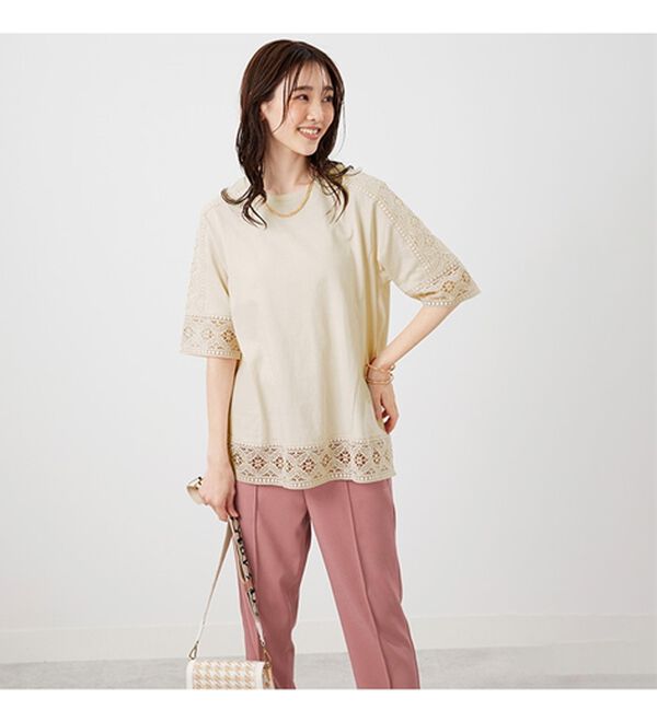 BELLUNA（ベルーナ）の「花柄レース使いデザインプルオーバー（カットソー）」｜詳細画像