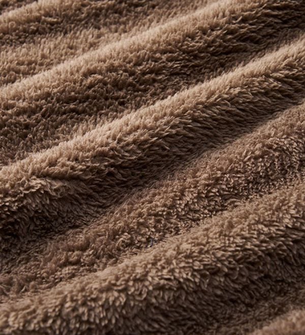 「＜フィラ＞スエード調ニット使い裏ボアトレーナー（メンズトレーナー）」｜詳細画像