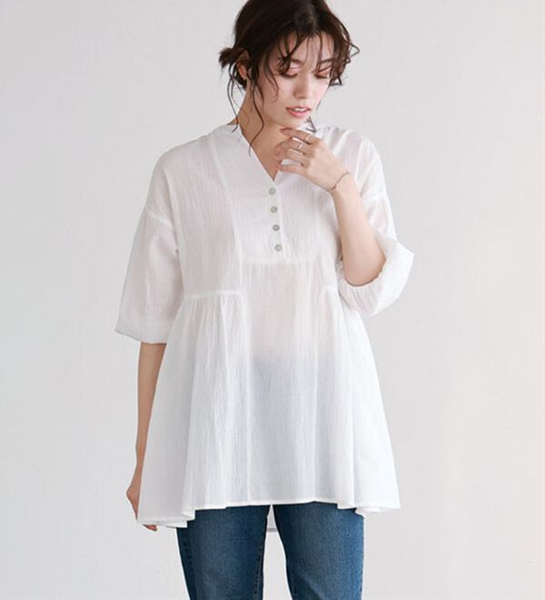 美品 アメノチハレ フリルカラー ピンタックチュニックブラウス パールボタン Machine-washable】ラウンドフリルカラーピンタックブラウス