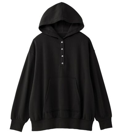 Viola e Viola（ヴィオラ エ ヴィオラ）の「あったか裏起毛ボタンデザインパーカー（パーカー）」