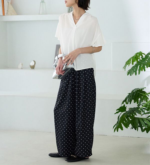 GeeRA（ジーラ）の「【再入荷】サラサラ涼しい！着やせも叶うフレアー袖ブラウス（ブラウス）」｜詳細画像