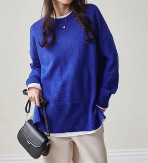 RANAN（ラナン）の「ワイドリブ使いカラーニットチュニック（ニット・セーター）」｜ブルー（クルーネック）