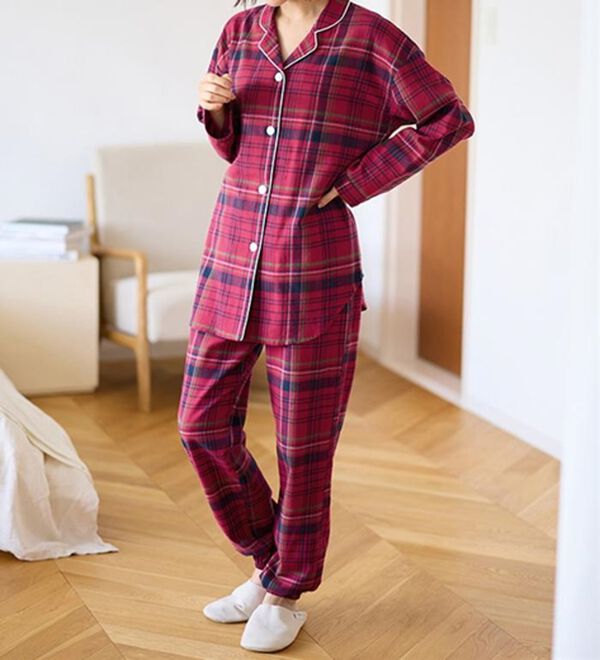 LAVIENNE（ラヴィエンヌ）の「綿１００％ふんわり柔か微起毛パジャマ（パジャマ・ルームウェア）」｜詳細画像