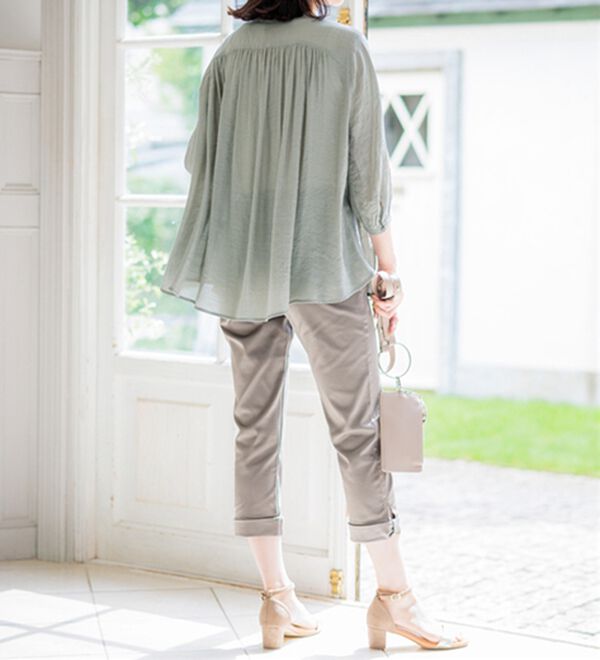 BELLUNA（ベルーナ）の「【新色追加】スラブ素材ギャザーデザインブラウス（ブラウス）」｜詳細画像