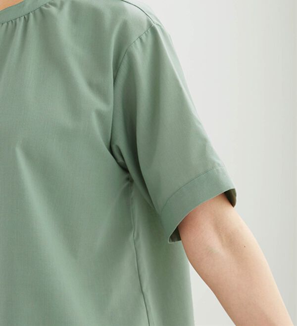 BELLUNA（ベルーナ）の「ギャザー使いバンドカラーブラウス（ブラウス）」｜詳細画像