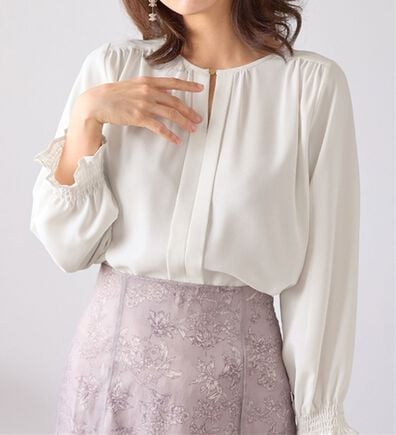 alotta（アロッタ）の「前後２ＷＡＹギャザーブラウス（ブラウス）」