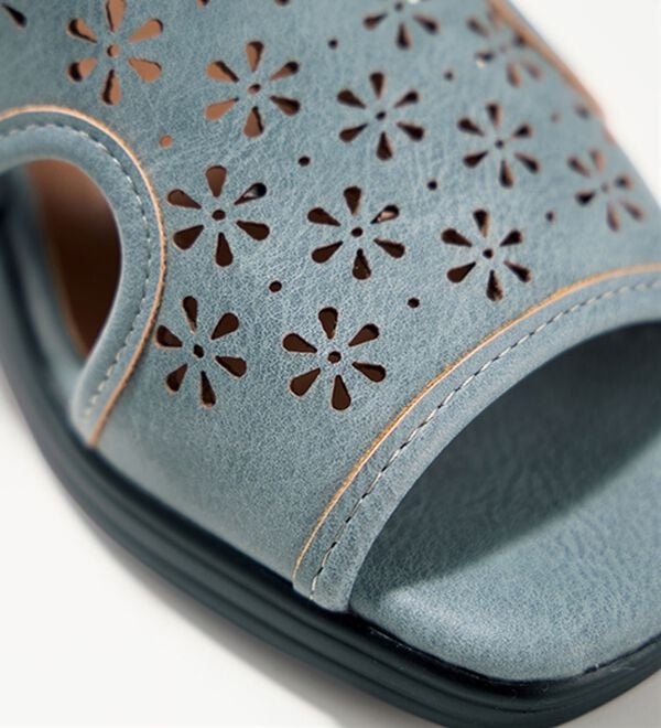 BELLUNA（ベルーナ）の「５Ｅパンチングサマーブーツ（サンダル・ミュール）」｜詳細画像