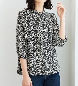 BELLUNA（ベルーナ）の「ケープ風デザインブラウス（ブラウス）」｜黒系