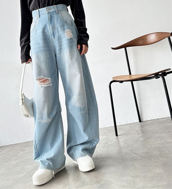 GeeRA（ジーラ）の「ダメージカーブデニムパンツ（フルレングスパンツ）」｜詳細画像