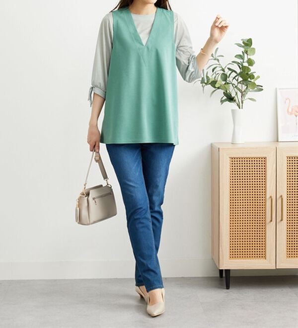 BELLUNA（ベルーナ）の「【2点セット】ストライプシャツ&times;ベストアンサンブル（アンサンブル）」｜詳細画像