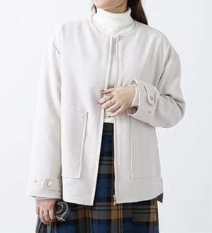 BELLUNA（ベルーナ）の「ポケット使いショートブルゾンジャケット（ハーフコート）」｜アイボリー