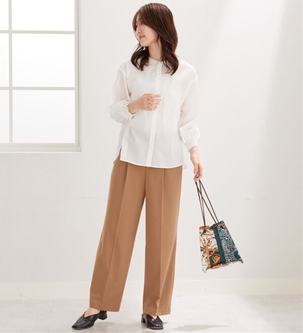 BELLUNA（ベルーナ）の「花柄袖刺しゅうデザインブラウス（ブラウス）」｜詳細画像