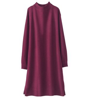 BELLUNA（ベルーナ）の「柄編スリットハイネックニットワンピース（ニットワンピース）」｜ラズベリー