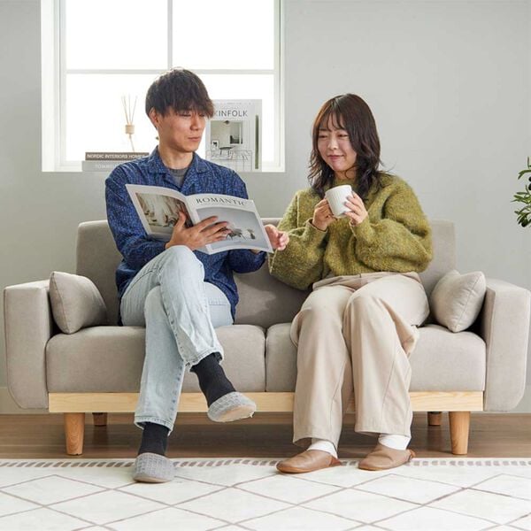 iellio（イエリオ）の「木飾り付ワイドソファＬｉｌｙｙａ＜２．５人掛＞（ソファ）」｜詳細画像