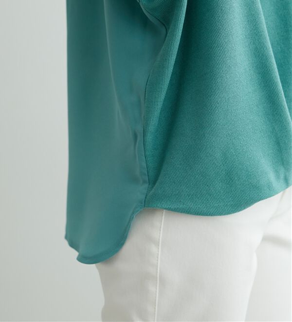 BELLUNA（ベルーナ）の「【新色追加】&ldquo;2点セット&rdquo;ネックレス付！異素材裾タックプルオーバー（カットソー）」｜詳細画像