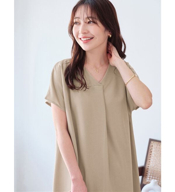 alotta（アロッタ）の「【４つの機能付】ひんやりフロントタックＶネックゆるワンピース（カットソーワンピース）」｜詳細画像