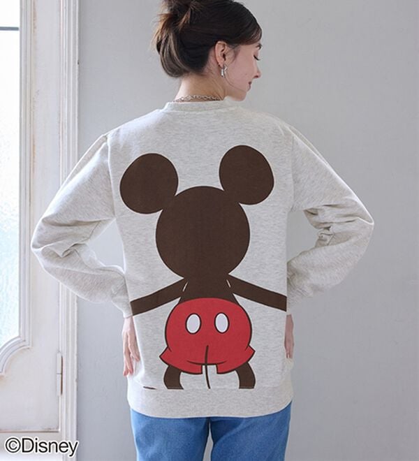 BELLUNA（ベルーナ）の「＜Ｄｉｓｎｅｙ＞【ミッキー＆ミニー】抱き着きプリント裏起毛トレーナー（カットソー）」｜詳細画像