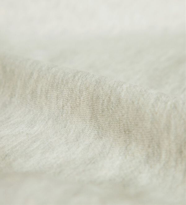 BELLUNA（ベルーナ）の「＜Ｄｉｓｎｅｙ＞【ミッキー＆ミニー】抱き着きプリント裏起毛トレーナー（カットソー）」｜詳細画像