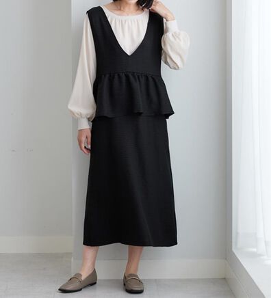 BELLUNA（ベルーナ）の「体型カバー！ペプラムジャンパースカート（ジャンパースカート）」