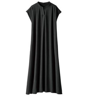 BELLUNA（ベルーナ）の「お手入れ楽々ビンテージ調素材ワンピース（その他ワンピース）」｜黒