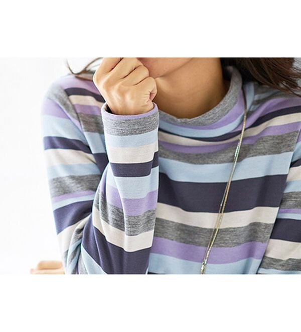 BELLUNA（ベルーナ）の「ふわふわ裏ファーハイネックプルオーバー（カットソー）」｜詳細画像