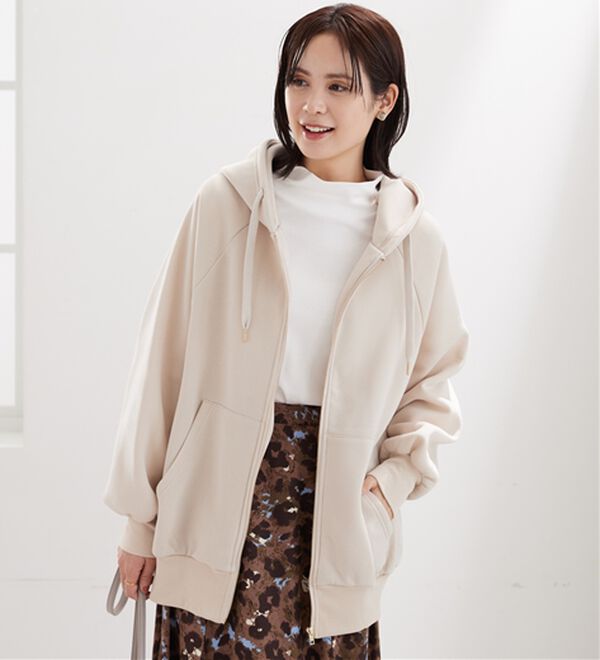 BELLUNA（ベルーナ）の「裏起毛素材ビッグシルエットジップパーカー（パーカー）」｜詳細画像