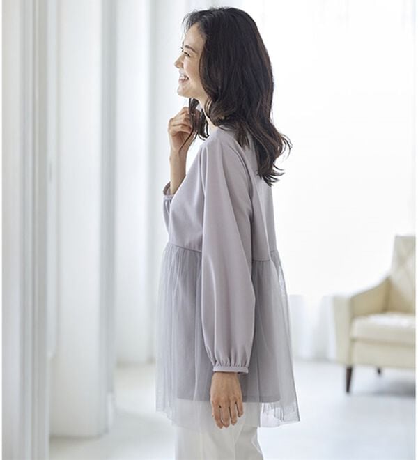 BELLUNA（ベルーナ）の「お出かけがしたくなる！チュール重ねプルオーバー（ネックレス付）（カットソー）」｜詳細画像