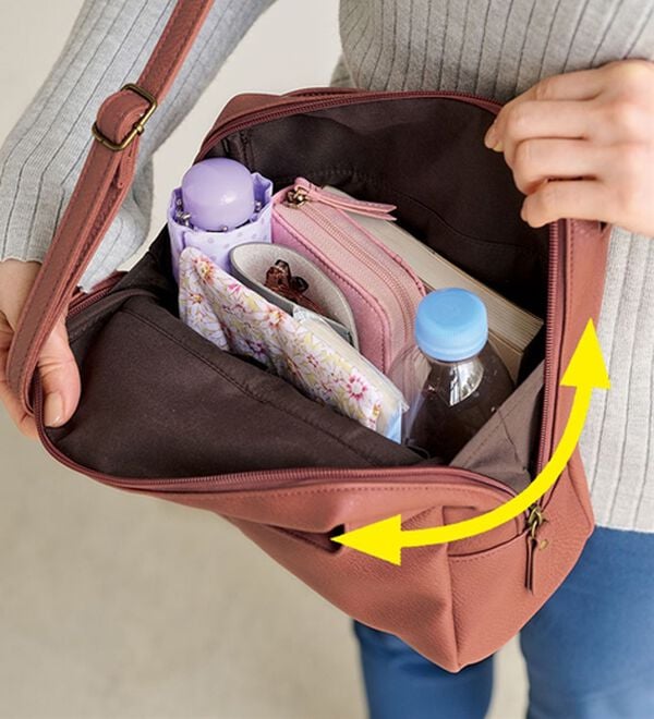 BELLUNA（ベルーナ）の「ガバッと開く！充実収納の３層式ミニショルダー（ショルダーバッグ）」｜詳細画像