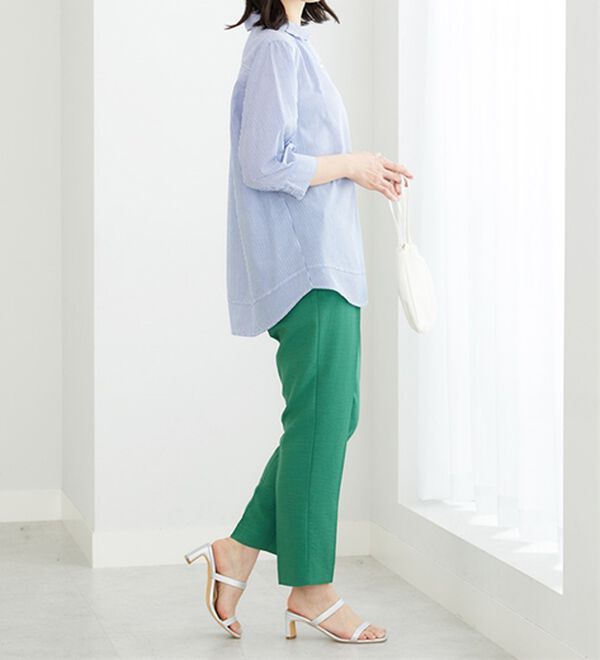 BELLUNA（ベルーナ）の「【シワになりにくい】サラリ快適！ギャザー使いシャツチュニック（チュニック）」｜詳細画像