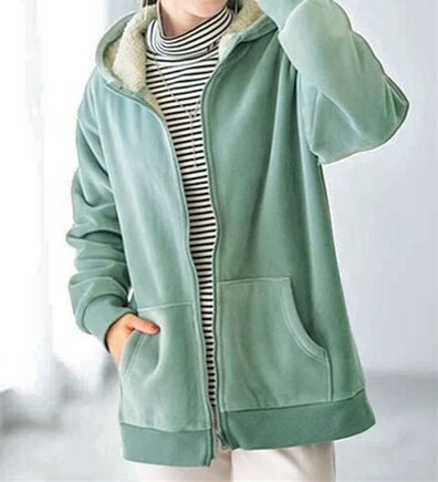 BELLUNA（ベルーナ）の「【快適Ｌａｂ．】リッチベロア素材裏ボアパーカー（パーカー）」