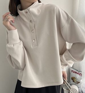 GeeRA（ジーラ）の「ダンボールハーフスナップショートプルオーバー（カットソー）」｜アイボリー