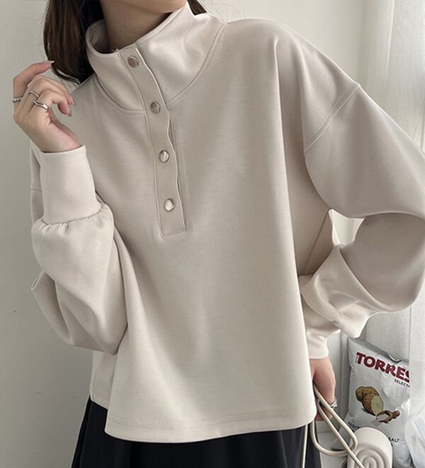 GeeRA（ジーラ）の「ダンボールハーフスナップショートプルオーバー（カットソー）」｜アイボリー